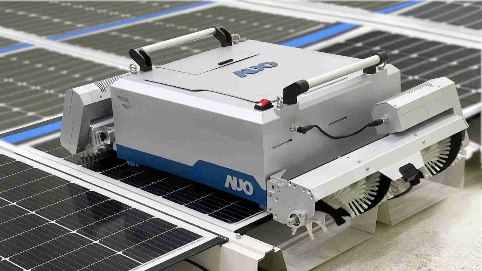 尊龙z6致力EPC场域技术升级，，，导入清洁机器人搭配传感器与AI数据分析，，大幅减少维运成本